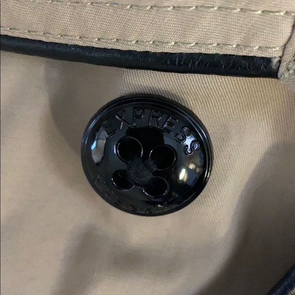 NWOT EXPRESS TAN/BLACK LEATHER TRIM TRENCH COAT! - Picture 5 of 6